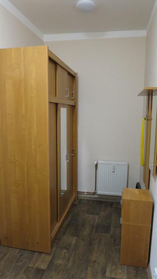 Booking Trzni Decin Esterno foto